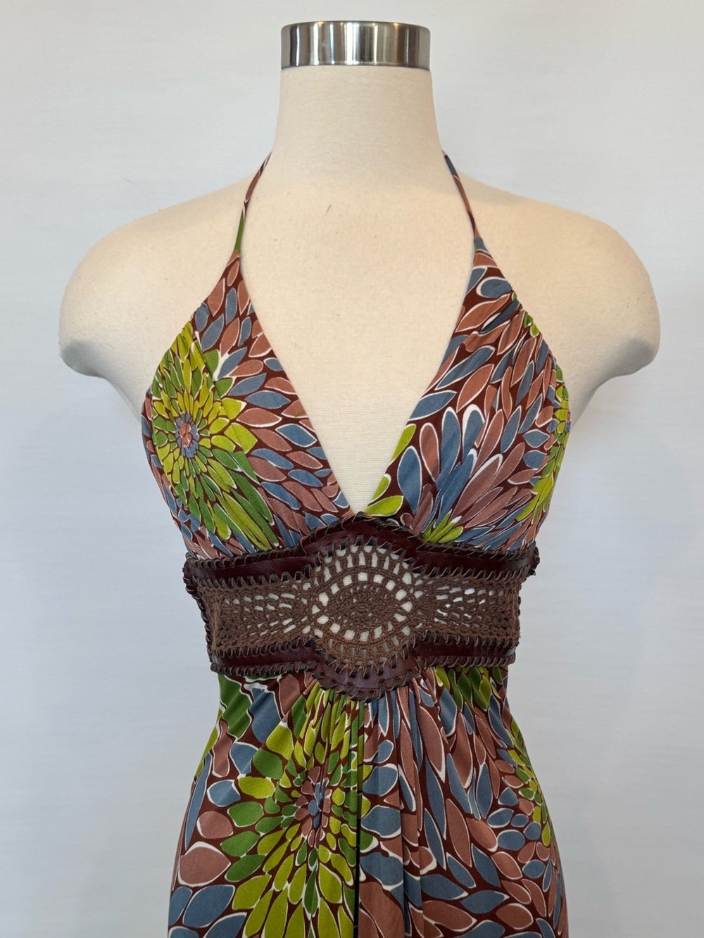 SKY NWT 100% Silk Green Brown Crochet Belt Keyhole Halter Maxi Gown Slip Dress - Picture 5 of 9